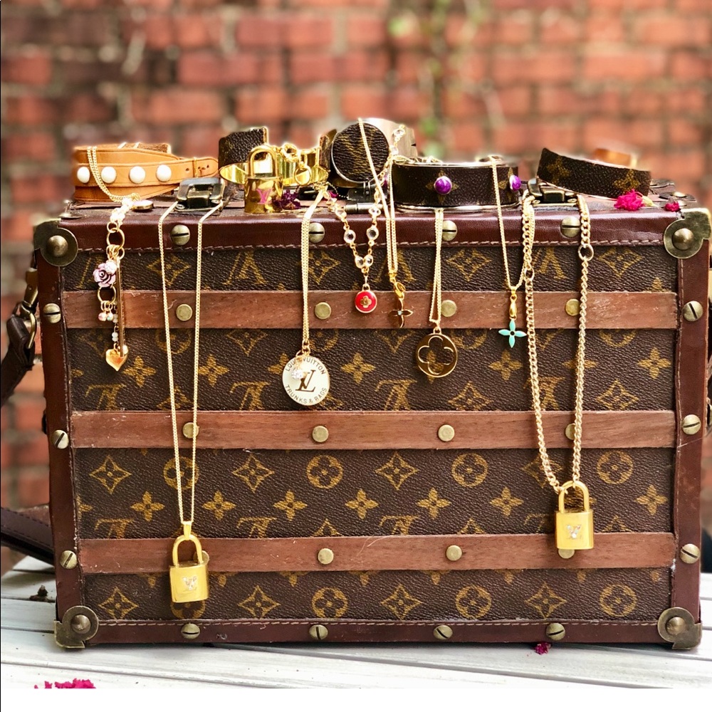 Specializing in Customized LOUIS VUITTON